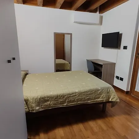 Wine Hotel *