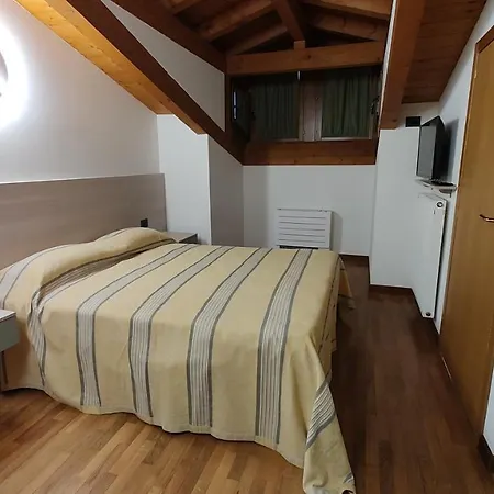 Wine Hotel *
